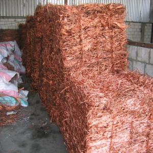 Vente du Cuivre en quantité - métaux nous mettons en vente une quantité de 10.000 tonnes de pur cuivre disponible en câbles et en déchets prix- 1200 € / tonne