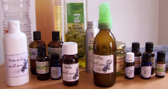 huile de neem - huiles nous sommes une societée au benin qui produit de l'huile de neem et beaucoup d'autres choses. nous disposons une quantitée énorme a vendre,  n'esité pas a nous contacter si vous etes interresser merci.