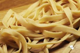 pate fraiche artisanale  francaise - féculents societe francaise en prodution de pate artisanale fraiche----spaghetti, tagliatelle, lasagne, torset, fetuccinni etc...----toutes quantites