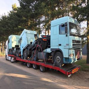 Vente camions.. Véhicules.. Engins.pièces et pneu