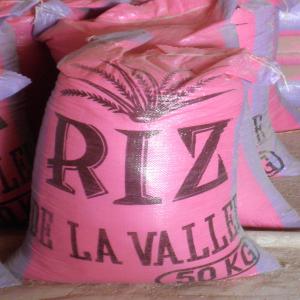 Vends locale de la vallee du fleuve Senegal - céréales bonsoir--je suis producteurs de riz du vallee du fleuve senegal d'excellent qualit¨¦. je peux fournir jusqu'a 40 tonnes par semaine a des grossistes/detaillant/particulier .----contenu dans des sacs de 25 kg et 50 kg.....--