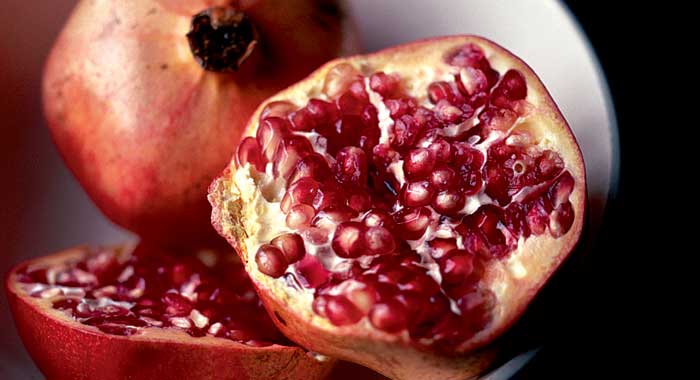  pomegranate moroccan - fruits and vegetables we have a good moroccan pomegranate . interior red one --different calibres . and best packaging--thanks