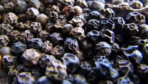 black pepper - aromatic spices specifications----specification-first grade,  --moisture- 12% max , impurity- 1%max. --black pepper offer with best price. --high quality.----quick  details --product  name - black  pepper      product  type ; single  herbs&spices   --processing type- raw                  certification-   spices  boar