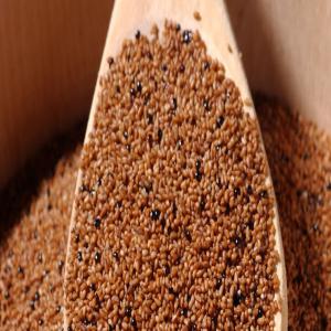 Teff Glutin Grain Organic 100% High Quality - seed plant seed amount per 100grams--calories 367--% daily value*----total fat 2.4g-3%--saturated fat 0.4g-2%--polyunsaturated fat 1.1g	--monounsaturated fat 0.6g	--sodium 12mg-0%--potassium 427mg-12%--total carbohydrate 73g-24%--dietary fiber 8g-32%--sugar 1.8g	--protein 13g-26%--vitamin a-0%	--calcium	-18%--iron	