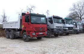 AFFAIRE PROPRIETAIRE BENNES - transport transit logistique urgent - entreprise  ivoirienne  de placement recrute des camions bennes,  semi remorque de 20 tonnes à 100 tonnes , 10 , 12 roues etc...pour sous-traiter un contrat de dechargement de navi au port autonne  d’abidjan ! operateur economique , proprietaire de camions bennes venez vite obtenir des c