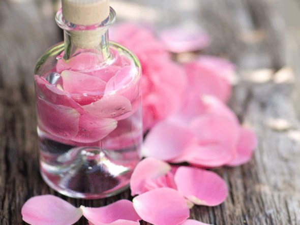 L’eau de rose  100% Bio - matiere vegetale nous sommes une entreprise marocaine exportatrice de l’eau de rose  d'origine vallée des rose kalaa mgouna (maroc) 100% bio,  nous exportons en vrac ou conditionné en bouteille,  notre produit est certifié ecocert et onssa,  de très bonne qualité,  sans  additifs et av