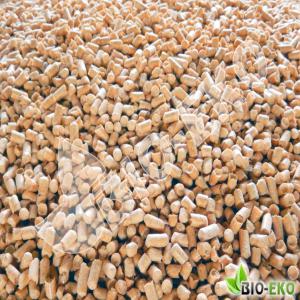 Granulés de bois (pellet) vente - autres granulés de bois (pellet) 100% pin,  6 mm ou 8 mm,  avec certificat din plus. origine - pologne quantité disponible 40 000 tonnes.