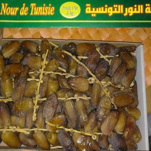 dattes de la Tunisie excellentes qualités - fruits et légumes dattes tunisiennes de la belle région de kebili ,  le prix varie de 1715 euro jusqu'à 2050 euro le tonne. tout dépend de la qualité et la quantité. livraison gratuite dans toute la tunisie