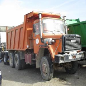 camion et pneus  véhicule - transport transit logistique bonjour je suit au benin,  je cherche des. fournisseur de camions et de pneus camions, --je suit dans le domaine de camions et pneus dans la vente,  actuellement je suit a la réchèreche d'un partenaire qui veut s'angagé--a exporte les pneus et les camions pour la vente au benin' ic