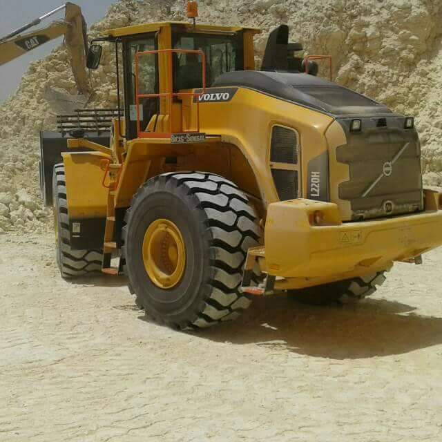 Exploitation de carrière béton calcaire  - Industrie exploitation je suis sénégalais j'ai vu beaucoup de place dans notre foret au sénégal pour exploitation d'un minne comme carrière de béton calcaire plus info contacter moi