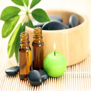 Huiles de Massage Biologiques - huiles nous mettons à votre disposition notre huile d'argan biologique arômée selon le type de massage recherché.--fleur d'oranger,  verveine,  musk,  oud,  jasmin,  vanille,  menthe et autres...--notez que nos huiles sont certifiées bio ecocert & usda.--nous maîtrisons le