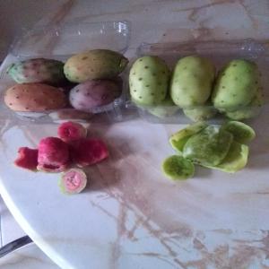 Figue de barbarie kiwi  - fruits et légumes nous commercialisons actuellement  pour la première fois en tunisie la figue de barbarie au goût savoureux du kiwi