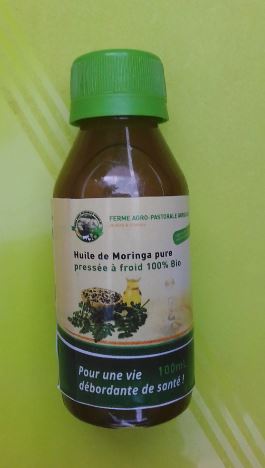 Huile de Moringa Pure , 100% Bio pressée à Froid  - olis bonjour--nous sommes producteurs de moringa bio du niger et pouvons fournir tous produits dérivés en vrac ou conditionnés..--concernant l'huile nous pouvons fournir jusqu'à 100 litres en cas de besoins et meme plus si demande avérée.