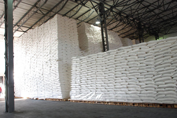 Sucre ICUMSA GRADE A 45 et 100 / GRADE E 600/1200 - produits sucrés refined sugar grade a - icumsa 45- $ 290 /metric ton cif basis--cane sugar - icumsa 100 - $ 260 /metric ton cif basis--raw brown cane sugar grade e icumsa 600-1200 - $ 250 /metric ton cif--normes et spécifications du sucre---sucre raffiné qualité a - icumsa 45 origine- bré