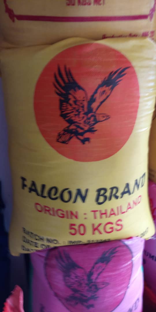 Riz Thaï 228 - 1 - céréales bonjour à tous,  nous avons du riz 5% brisures thaïlandais de marque falcon disponibles à lomé au magasin. et comme je l'ai signalé dans les annonces précédentes les prix vont encore grimper à cause des périodes de fetes qui arrivent. priè