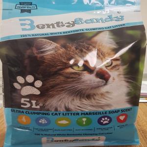 CAT LITTER (HIGH QUALITY) - hygiene maintenance high quality cat litter with remarkable price. %100 natural white bentonite clumping cat litter.--excelent oudour control--fast and strong clumping--%99.5 dust-free