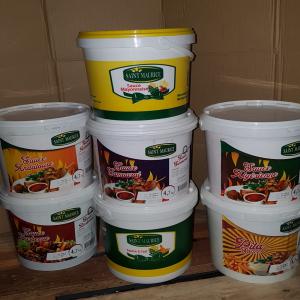 Lot Des Sauces - huiles a vendre en déstockage un lot de 8000 seaux  des sauces alimentaires  variés marque saint maurice usage professionnel dlc 10-2019 & 09-2019 mayonnaise - sauce a l'ail de 5kg sauce barbecue,  algérienne,  pita,  andalous & samouraï en 4.7kg prix 4.80€ l'unité exw. 