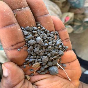 Je vend du coltan  - métaux salut j'ai 44 tonne de coltan a vendre au congo avec document conforme je cherche un client potentiel 