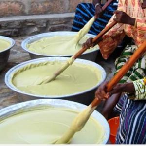 Beurre de karité Pur et Bio du Nord Benin en vent - matières grasses notre cooperative villageoise produit plus de 5tonnes de beurre de karité par semaine.il s'agit de beurre pure, naturelle ,  depouvu de tout déchets.nos prix sont forfaitaire et nous satifaisons notre clientelle à tant et à contre temps.merci de nous fait confiance.ensemble