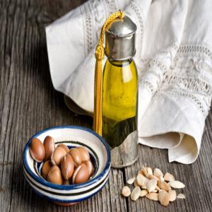 Grossiste huiles Argan et figue de barbarie - huiles je mets en vente tous types d'argan bio à 100%des région d'agadir au maroc sur commande avec des prix imbattables 