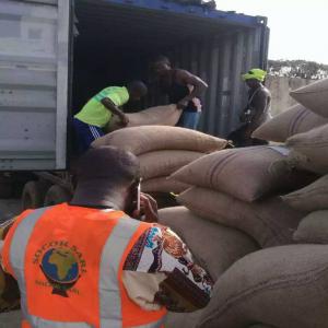 Recherchons des partenaires dans l'agro-Business  - café cacao thé nous pouvons vous fournir en quantité et en fonction de la période les produits suivants,  sachez aussi que cette liste n'est pas exhaustive- --sésame,  café,  cacao,  anacarde brut (noix de cajou) et amande de cajou,  arachide,  coco,  banane,  ananas,  huile rouge,  huile de palm