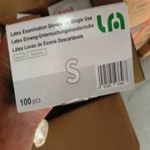 Lot de Gants latex  - hygiene entretien bonjour--nous avons lot de gants latex  stock espagne--quantité disponible immédiatement--paquet de 100 pièces--500 000 pièces a 0.066ct euro pcs fob espagne --cordialement 