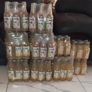 Jus de fruit 100% naturel - jus concentré sirop hi je suis jeune entrepreneur je produit de jus de fruit 100% naturel sans additif ni conservateur( ananas ,  orange, baobab, tamarin)