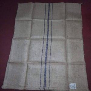 Recherche d'acheteur de sac de jute neuf - conditionnement nous sommes au bénin et nous disposons actuellement 21000 sacs de jute pour la noix de cajou et autres. si vous etes intéressé contactez nous. merci