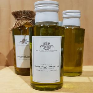 Huile d'Olive Extra Vierge ( Premium Quality ) - huiles nous sommes une entreprise tunisienne productrice et exportatrice de notre huile d'olive extra vierge certifiée (à partir de la récolte 2020). nous exportons dans le monde entier.--emballage en verre- 750 ml / 500 ml / 250 ml--prix fob pour 1x20 'fcl--- bouteille en verre de 750