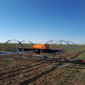 Systeme d'Irrigation Mobile - matériels machines le system d’arrosage roulante et un ensemble qui permet la mobilité de pistolet traditionnel.----l’usage du système d’arrosage roulante est favorable pour les petites cultures comme les haricots,  arachides,  pomme de terre,  betterave,  luzerne,  … et autres légumes à une tai