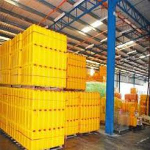 Malaysia palm oil supplier - olis cp10--in 25l jerrycan.--origin- malaysia / indonesia--1108 pcs per 20 feet container--minimum order- 5 x 20 feet containers (5540 pcs)--search for importers,  wholesalers and distributors of palm oil in all countries of the world