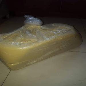 Vente de beurre de Karite/ Shea butter - autres base au ghana,  nous avons du beurre de karite disponible en vente. bon pour l'alimentation,  le cosmetique,  etc. priere nous contacter pour vos besoin.