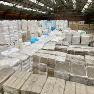 PRODUITS INCONTINENCE COUCHES ADULTE EN BALLES - hygiene entretien destockage permanent produits d’incontinence----couches adulte-culottes et aleses en balles ou en cartons production cee--destinee a l’exportation----à partir de 600€ la tonne commande minimum  un container 40 hc--