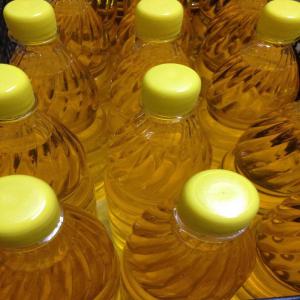 sunflower oil refined deodorized  - olis fertile ground and favourable climate conditions combined with modern technical and processing base offer the opportunity to grow qualitative raw material and to produce top quality products without overvalue.----our oil’s processing methods are also certified organic,  which means no chemicals are u