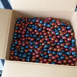 Balls de chocolats suisse - produits sucrés bonjour,  lot de balls de chocolats suisse----270 cartons de 11.5 kg soit un total de 3105 kg (sauf vente entre temps)----chocolat au lait,  chocolat noir,  aux nougats et noisettes----idéal pour confectionner des sachets au poids ou vente en vrac----prix au carton 35€ ht départ suisse so