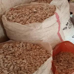 Du baobab en vente  - fruits et légumes du nouveau encore??--le fruit de baobab--nous cherchons de client pour la vente des fruits de baobab en poudre et en graine.--nous les avions en grande quantité et pouvant les vendre en gros et en détail.--nb- toute rencontre physique est autorisée et tout signature de contrat e