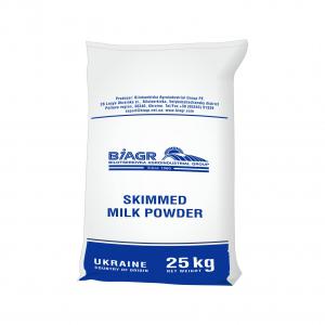 On cherche d'importateurs de produits laitiers - lait et produits laitiers chers messieurs, ----notre quartier général est aux pays-bas.----nous fournissons du lait en poudre,  du lait concentré,  du fromage des pays-bas,  de belgique,  d'allemagne,  d'ukraine,  de biélorussie et de malaisie.----parties intéressées,  veuillez nous contacte