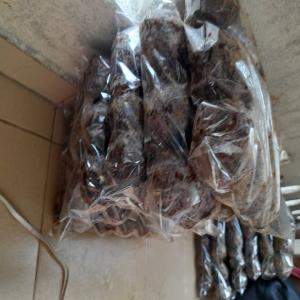 Vente en gros 'huile beurre  savon noir africain  - matières grasses nous vendons des beurres bruts karité cacao marron/blanc beurre d'arachide sans ajout de produits chimiques. beurre de mangue,  de banane,  --huiles de noix de palmiste,  huile de coco,  de baobab,  dattier du désert --poudre de moringa de baobab,  de bissap poudre de kigelia poudre de racin