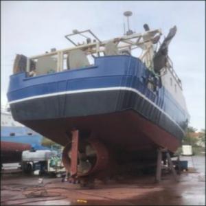 chalutiers - equipement maritime vous cherchez un chalutiern celui ci contient 80 m cube --contactez moi par email demandez email a espaceagro  merci  demandez email et donnez téléphone --ou vous envisagez de créer un élevage de poissons   mer et rivieres