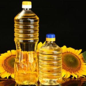 Looking to sell our Sunflower  edible cooking oil - olis sunflower oil is the non-volatile oil pressed from the seeds of the sunflower. sunflower oil is used as a cooking oil and as medicine. sunflower oil is used as a source of unsaturated fat in the diet to replace saturated fats. it improve heart health,  boost energy,  strengthen the immune system,  impr