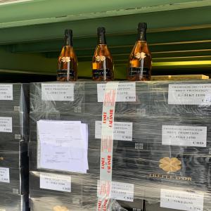 Stock de champagnes  marque de luxe française - boisson alcoolisée destockage de bouteilles de champagne brut rosé issu de cépages français,  vendues par palette,  direct producteur--prix et photos à la demande,  par mail