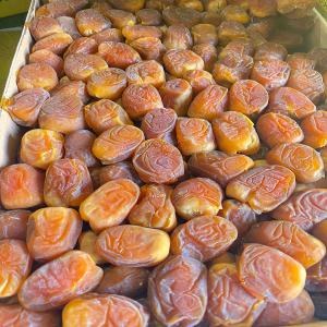 Dattes Saoudiennes Sukari boites de 3kg - fruits et légumes disponible dattes sukari rutab en vente en boites de 3kg.--saison 2021.--origine al qasim arabie saoudite--ordre minimum un conteneur 40   de 20 tonnes.--2500$ exw al qasim .--prix très compétitif .