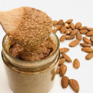 Amlou aux amandes et l'huile d'argan  - produits sucrés amlou d'amandes et l'huiles d'argan et miel  nous misons sur la bonne qualité avec un prix raisonnable .ces produits ils sont 100% nature.