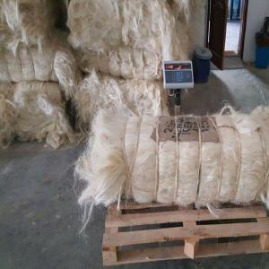 Best Quality Sisal Fiber UG grade - wood charcoal fiber we take pride in the quality of our fire and we are ready to assist you and offer the best price and quality. we accept short and long-term contracts.----product description--length- 80cm---120cm--color- natural cream white--grade- ug,  ssug--impurity- ≤4.0%--moisture- ≤13%--packaging- 10