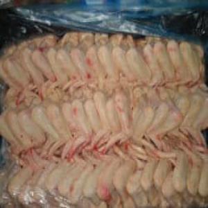 poulet congeles en contenaire pret a la livraison - meat and eggs we guarantee best quality at an affordable price .please provide your email and we shall forward to you full quotation. we are sellers of certificated halal frozen chicken and we are looking for serous buyers to extend our long term business,  with our customers.our whole chickens are specially hand 