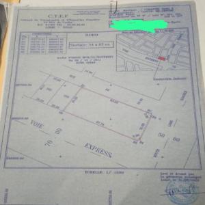 TERRAIN  À  VENDRE  - mine terrain concession à vendre----encore une très belle opportunité----6 lots collés à vendre au bord du contournement et en plein carrefour d'affaires (kegue)----prix 50.000.000 le lot----papier un tampon otr.----visite avec ou sans client-10.000