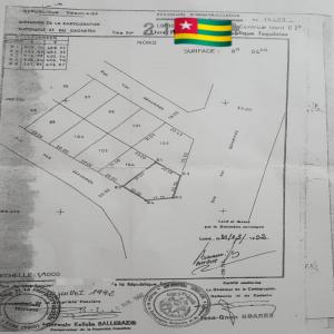 TERRAIN  À  VENDRE  - mine terrain concession terrains a vendre-- *lome- avedji* ---- *1 lot et 1/2(un lot et demi ) en angle rue* ,  tres stratégiquement placé pour tout projet .--papier- *titre foncier personnel.* --prix - *180 millions ( discutable )* -- _visite possible a tout moment et avec le client. frais de visite 5000f_