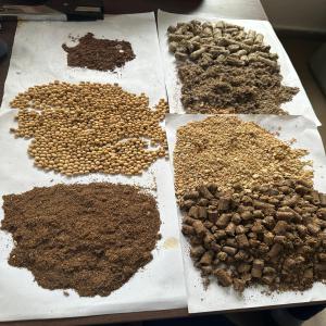 tourteau de soja bio - aliments pour animaux nous fournissons du tourteau de soja issue du soja certifié bio.----origine- côte d'ivoire--quantité- nous sommes en mesure de fournir jusqu'à 5000 mt par mois,  selon vos besoins,  en termes de fob ou cif.--termes de paiement- nous acceptons les lc,  dlc et sblc et cad pour 