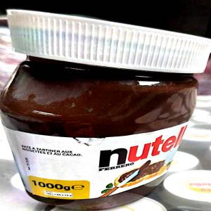 Chocolat nutella - produits sucrés nous venons du chocolat nutella en camion.livré en france.----nqb-nous ne vendons pas en palette mais en camion.----veuillez me contacté si intéressé.merci