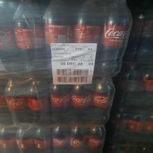 Coca Cola 1,75 L Ukrainiennes  - boissons non alcolisée on vous propose la bouteille coca cola 1, 75 l d'origine ukrainienne--c'est des pack de 6 bouteilles ,  64 pack par palette et 32 palettes dans un camion.